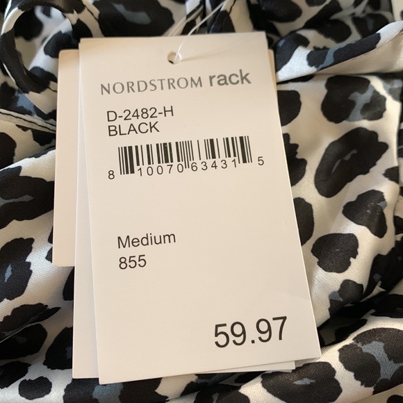 One One Six New With Tags Black Animal Cheetah Print Silky Feel Material Dress - Picture 6 of 9